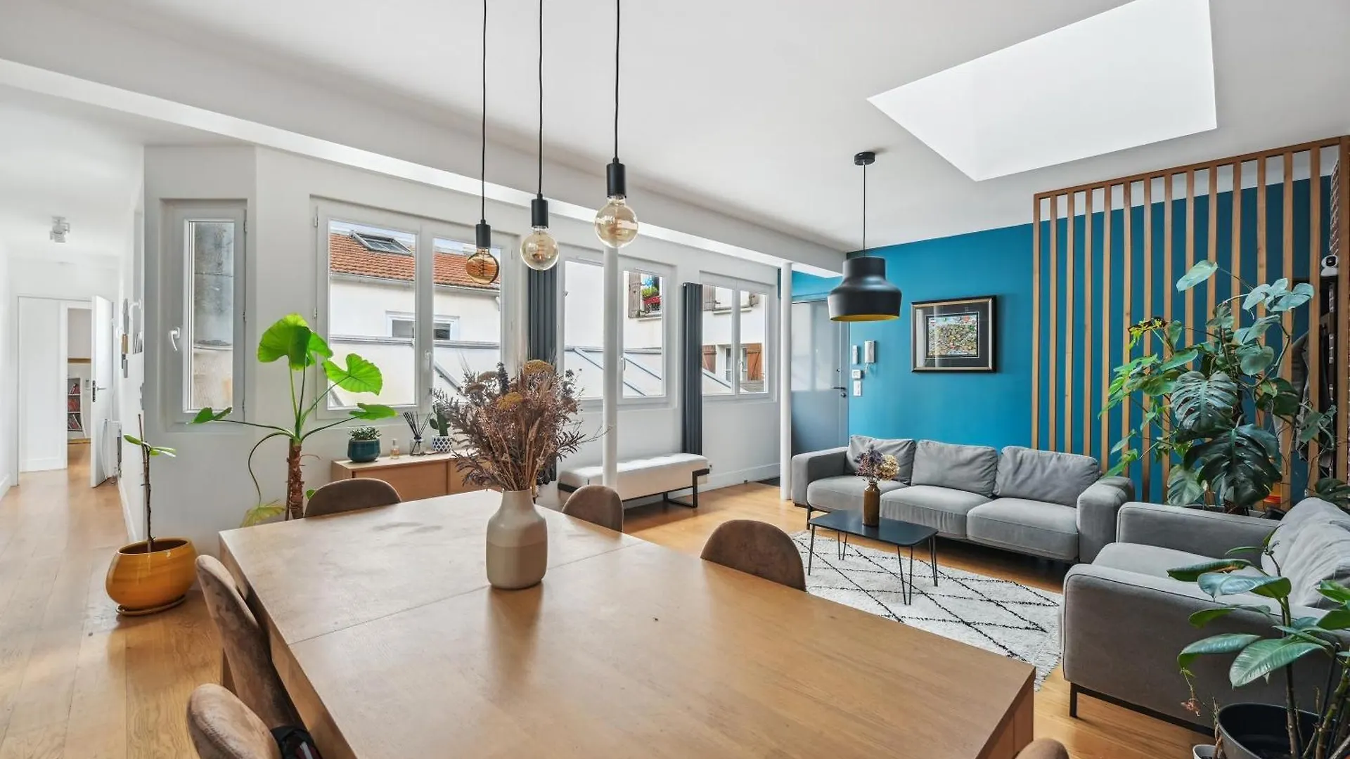 Grandeur Cachee Du 15E - Avec Parking Appartement Parijs