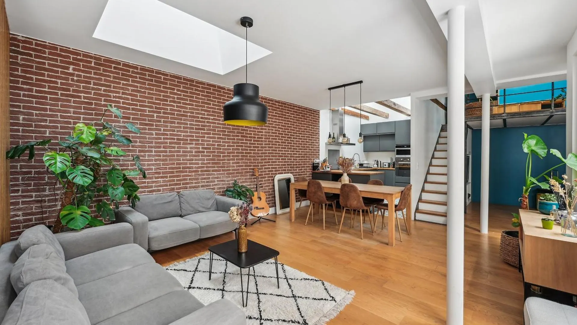 Appartement Grandeur Cachee Du 15E - Avec Parking à Paris